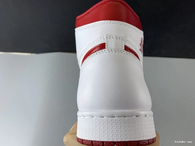1 555088-103 Red Metallic (2017) Jordan Retro Air 0812
